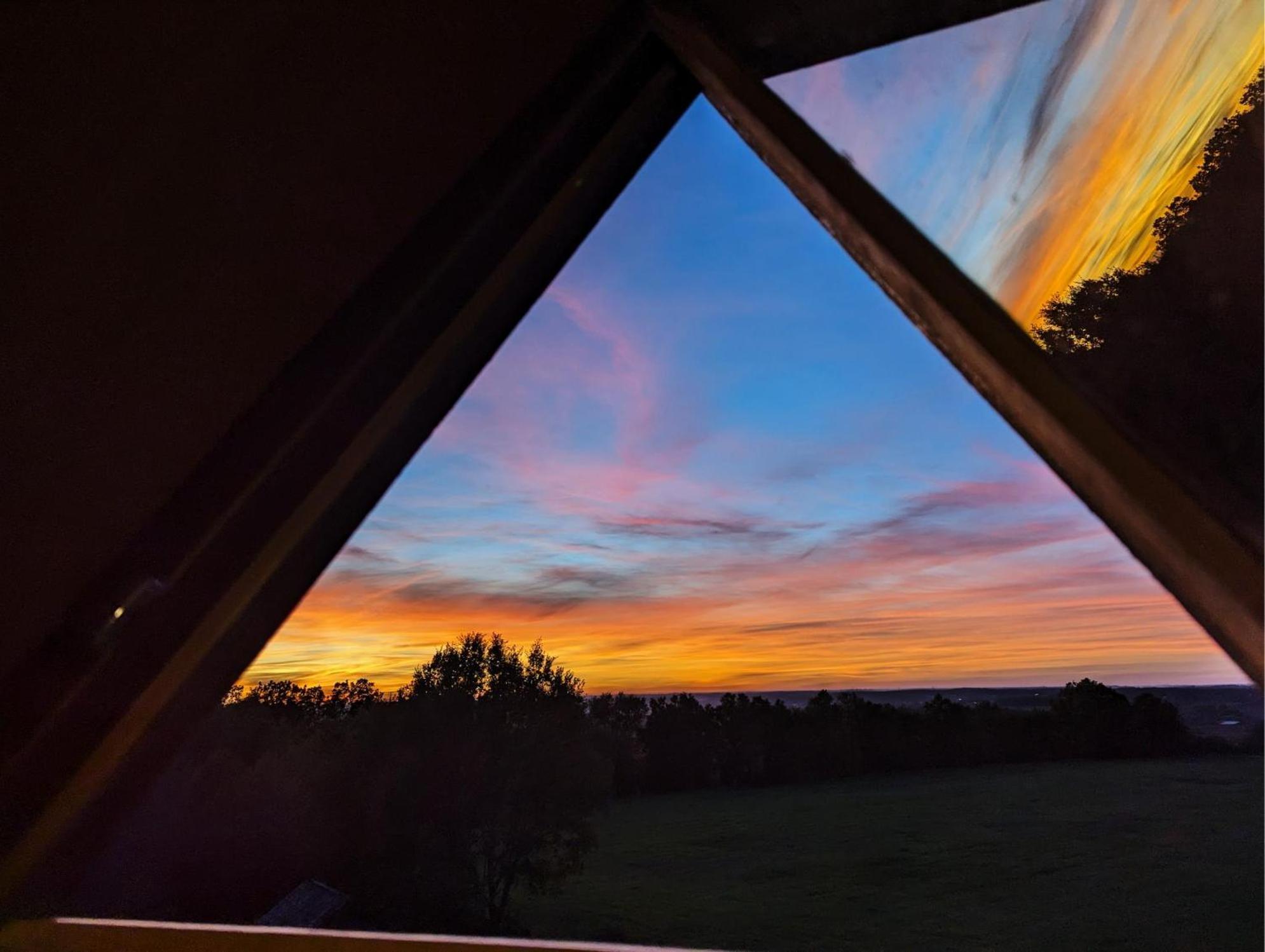 Enchanting Windmill Retreat Loubes-Bernac Exterior foto